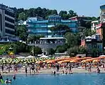 Zentraler Strand unter dem Garten Unità d’Italia
