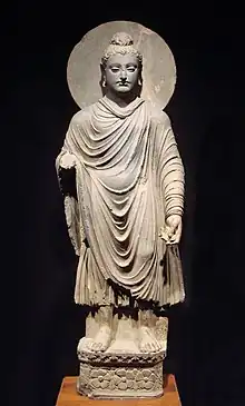 Eine der ersten Darstellungen des Buddha, 1.–2. Jahrhundert, aus Gandhara