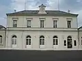 Empfangsgebäude des Bahnhofs