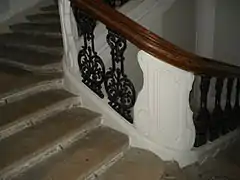 Hinuntergehend