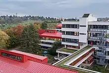 Gebäude G & F