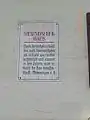 Die alte Geschichtstafel am Siebendächerhaus