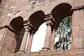 Fenster am Palas der Kaiserpfalz Gelnhausen, um 1170, Hessen