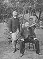 Vor dem Kent Cottage, wo General Cronjé und seine Frau untergebracht waren.