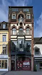 Wohn- und Geschäftshaus