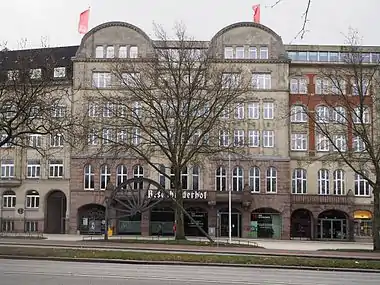 Gewerkschaftshaus, Fassade des zweiten Bauabschnitts von 1913