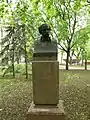 Asachi-Büste (1957), Aleea Classicilor, Kischinau