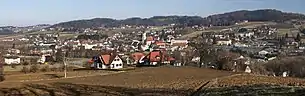 Blick von Westen vom Raningberg aus auf den Ort Gnas