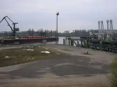 Godorfer Hafen, Einfahrt