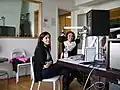 Redakteurinnen Ruba Alkudsi und Maysoun I. H. Abuzugheib im Studio von Radio X in Frankfurt