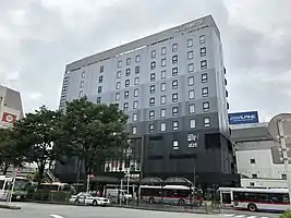 Empfangsgebäude (Juni 2020)