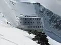 Ansicht der neuen Hütte von Nord