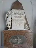 Das Grabmal für den Prinzen Maximilian Joseph wird von einem Trauergenius geziert.
