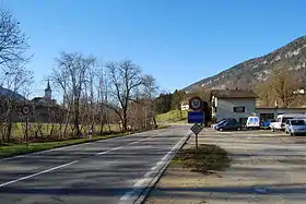 Ortseingang von GrandvalHauptstrasse 30 von Osten her