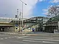 Bahnhofsvorplatz und Zugang zu Bahnsteig&nbsp;1.