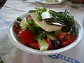 Griechischer Salat mit „Glystrida“ und „Kritamo“ (Meerfenchel)