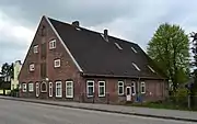 Ehemalige Gaststätte Strohsack - Fachhallenhaus mit Lager - Baujahr: 1785 - Dorfstraße 3753.6974819.648959 &nbsp;&nbsp;&nbsp;&nbsp;&nbsp;&nbsp;&nbsp; Foto: 2013