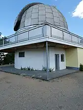 Kuppelgebäude der Sternwarte für den Bamberg-Refraktor