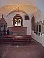 Löwensteiner Gruftkapelle, Altarseite mit Epitaphien