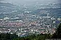 Das Stadion inmitten der Stadt Guimarães (2016)