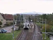 Eine haltende S 35 in Guntershausen, im Hintergrund Alpstein mit Säntis