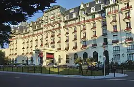 Hôtel Hermitageim englischen Tudor-Stil