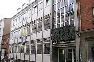 Hüxstraße 118/120