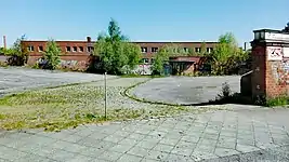 Eingang und Verwaltungsgebäude