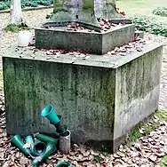 Obeliskenfuß