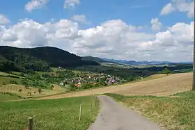 Häfelfingen und im Hintergrund Känerkinden