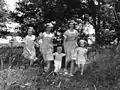 Die Prinzessinnen Margaretha, Birgitta, Désirée und Christina mit ihrem Bruder Carl Gustav (1948)