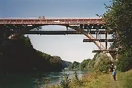 Halenbrücke im Gerüst