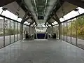 Innenansicht der Überdachung des Abganges Fred-Zinnemann-Platz der Haltestelle Wien St. Marx (2011)