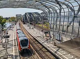 Blick vom Skywalk nach Süden auf die Norderelbbrücken