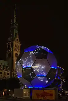 … bei Nacht in Hamburg