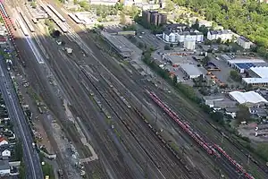 Luftaufnahme des Bahnhofs