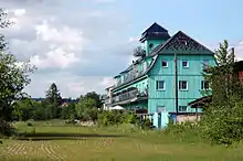 Ehemaliges Lagerhaus am Bahnhof