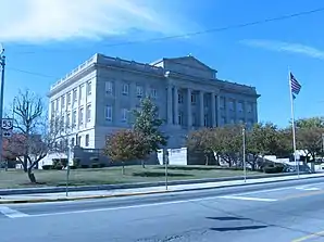 Hardin County Courthouse in Kenton, gelistet im NRHP mit der Nr. 79001863