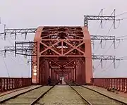 Einfahrt zur Brücke