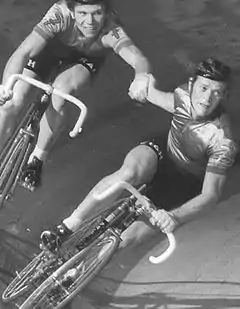 Günter Haritz (l.) mit René Pijnenbeim Münchener Sechstagerennen 1976