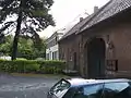Herrenhaus und Einfahrt zum Hof