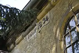 Weitere Jahreszahlen am Söller des Kirchenschiffs neben dem Emporeneingang: 1602 und 1834