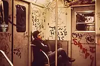 Innenraum eines Zuges der New&nbsp;York&nbsp;City&nbsp;Subway, 1973