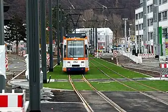 Fahrt am Tag des Fahrplanwechsels nach Umbau des Czernyrings, 9. Dezember 2018