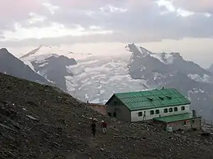 im Hintergrund Johannisberg, Karlingerkees, Hohe Riffl