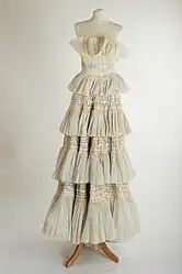 Taschentuchkleid (1957)