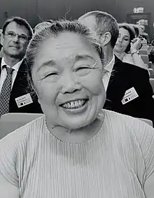 Helen Lee