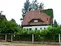 Gartenstadt Hellerau: Einfamilienwohnhaus und Garage (Einzeldenkmal zu ID-Nr. 09210046)
