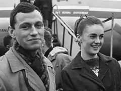Henk van der Grift mit seiner Verlobten (1962)