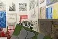 Herzlbüste versteckt bei einer Kunstausstellung, Tel Aviv